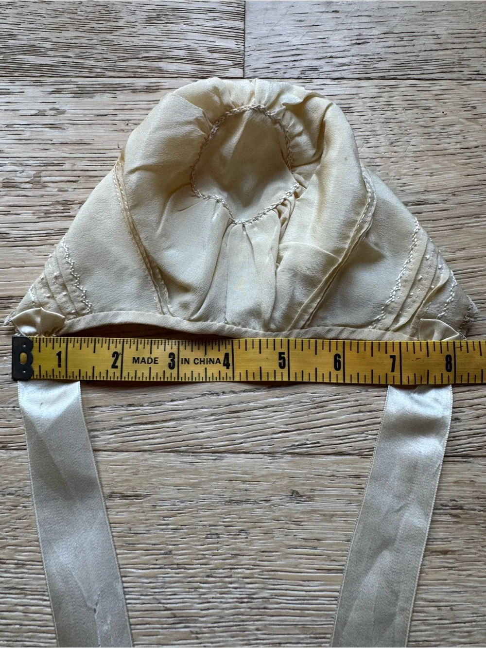 🔥VINTAGE Handmade Baby Bonnet - Cream DARLING! Price Firm!